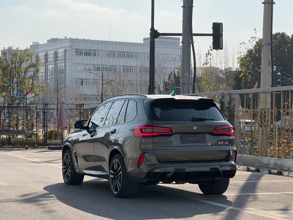 BMW X5 M