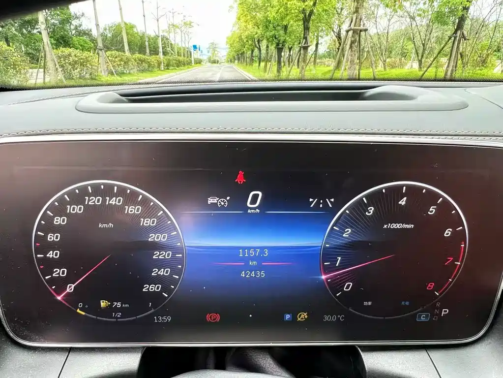 Mercedes-Benz GLC — миниатюра 9