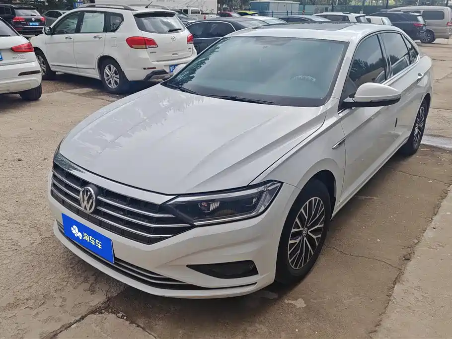 Купить Volkswagen Sagitar