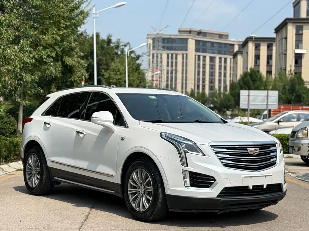 Cadillac XT5 28T 4WD Luxury Type, фото 3