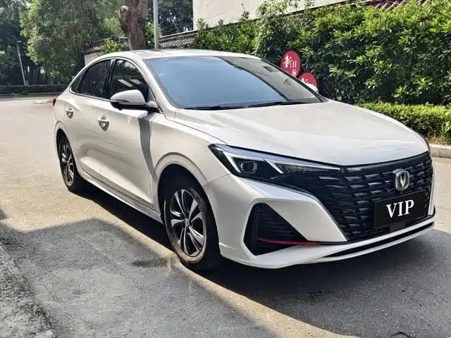 Changan Eado — миниатюра 3