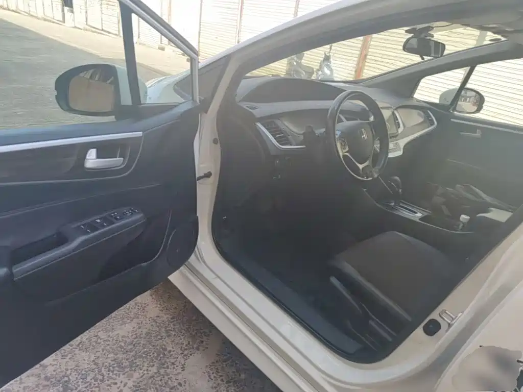 Honda Jade — миниатюра 16