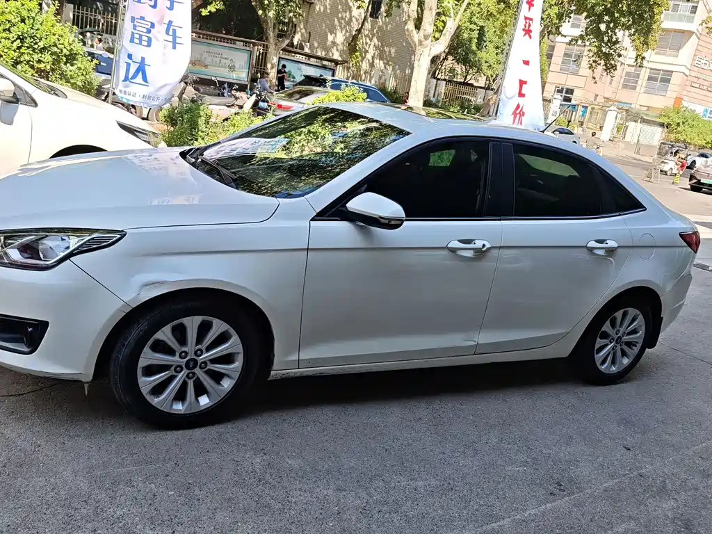 Ford Escort — миниатюра 2