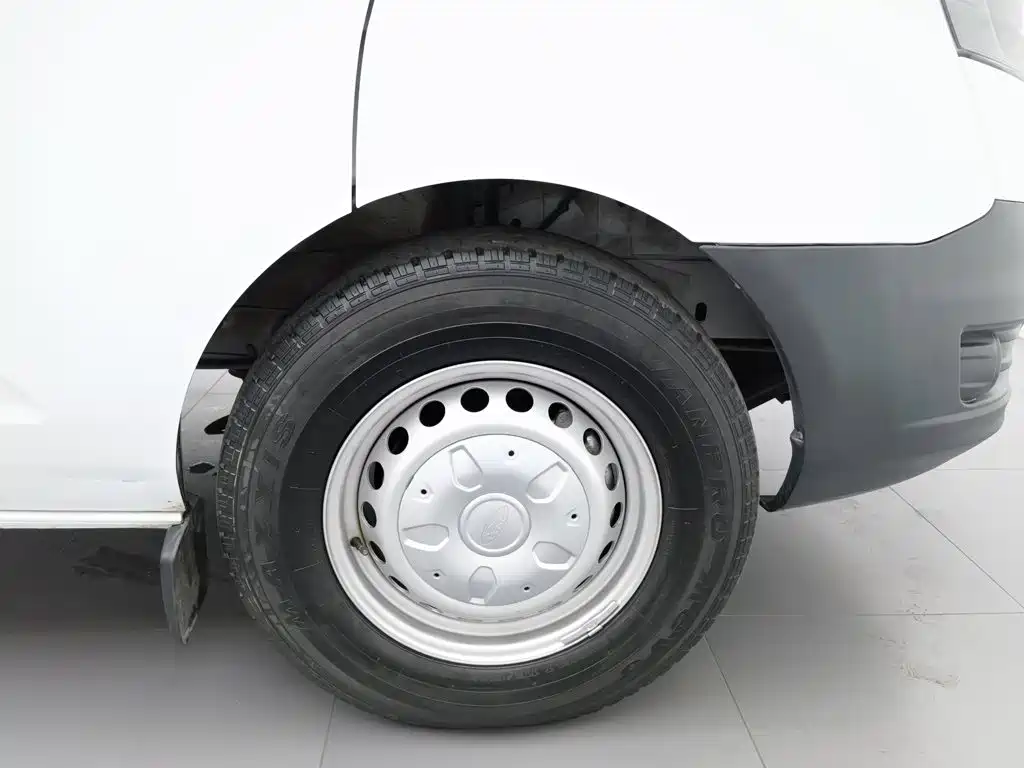 Ford Transit — миниатюра 17