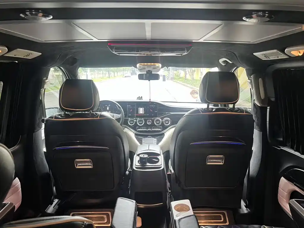 Mercedes-Benz Vito 2021 2.0T 9 мест