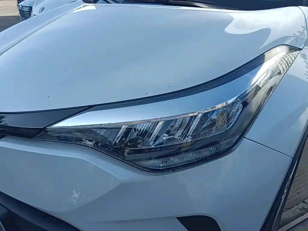 Toyota C-HR — миниатюра 24