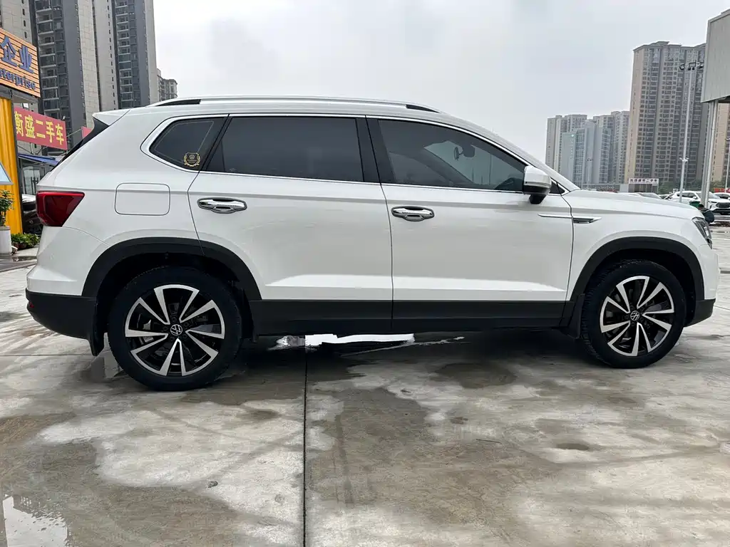 Volkswagen Tharu 2022 280TSI Luxury