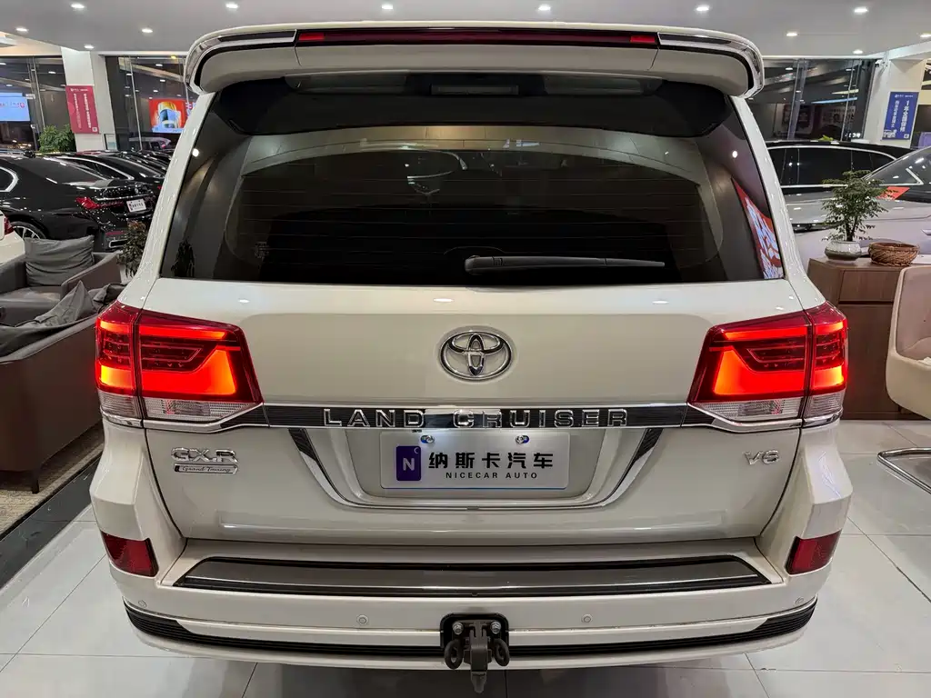 Toyota Land Cruiser — миниатюра 4