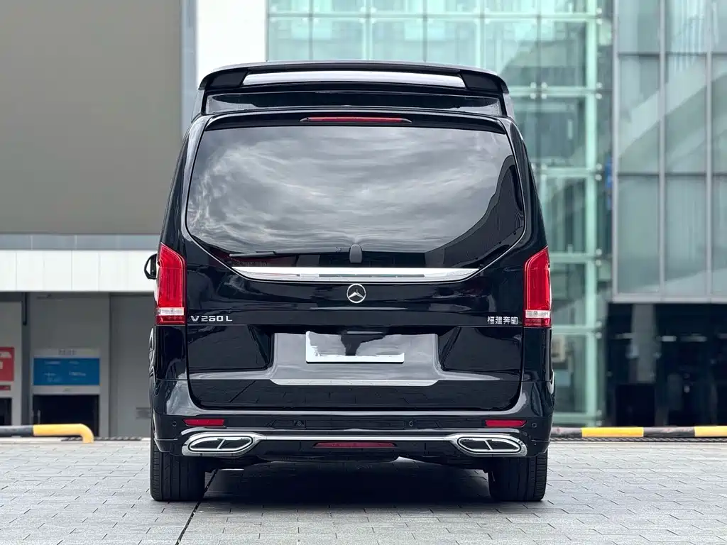 Mercedes-Benz V-Class — миниатюра 18
