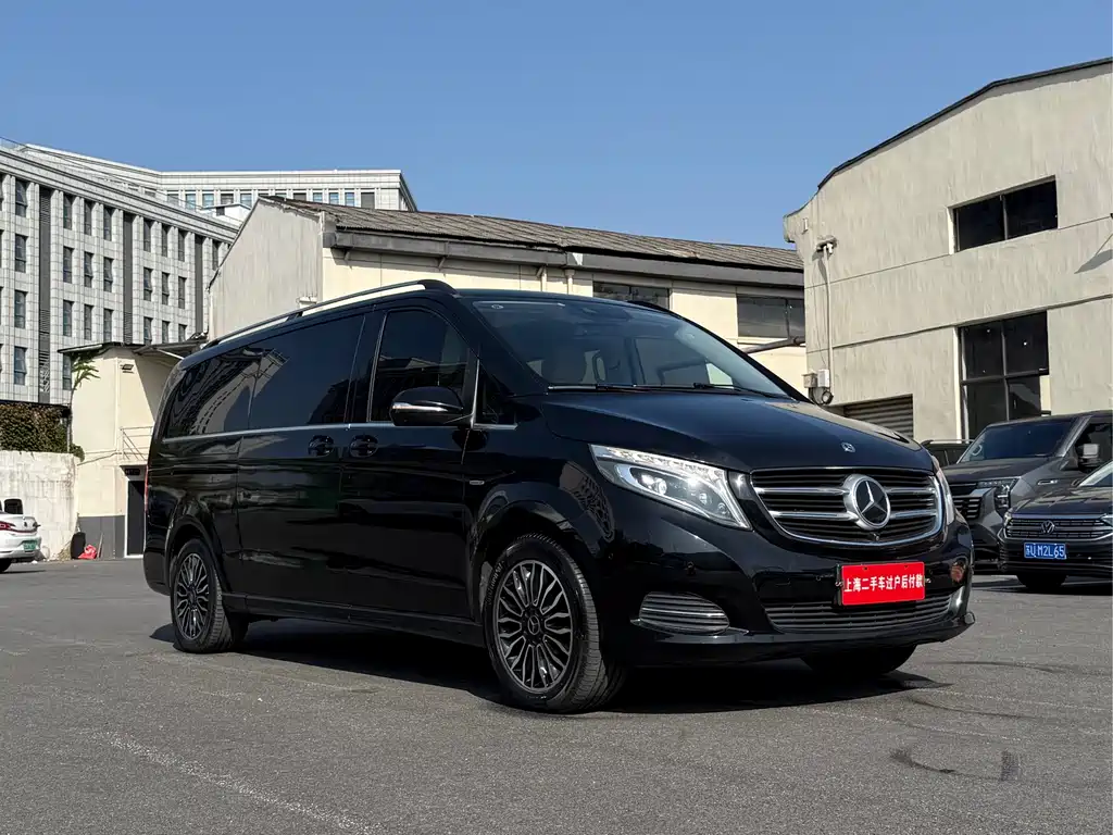 MERCEDES-BENZ V CLASS