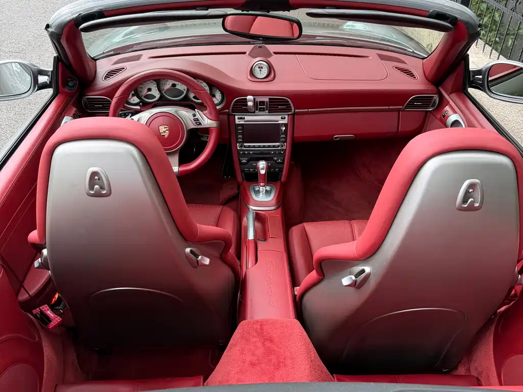 Porsche 911 2010 Carrera 4 Cabriolet 3.6L