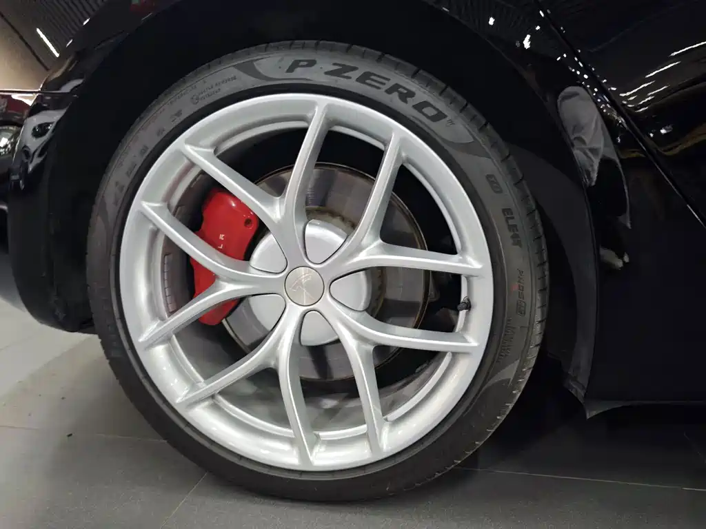 Tesla Model 3 — миниатюра 15