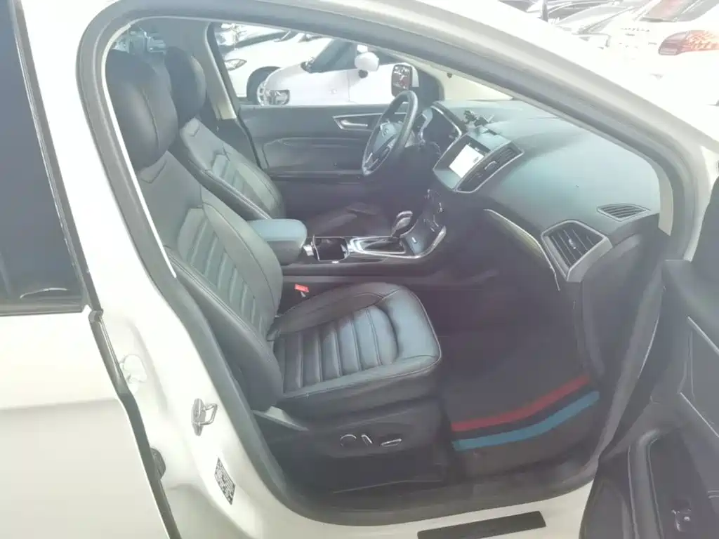 Ford Edge — миниатюра 25