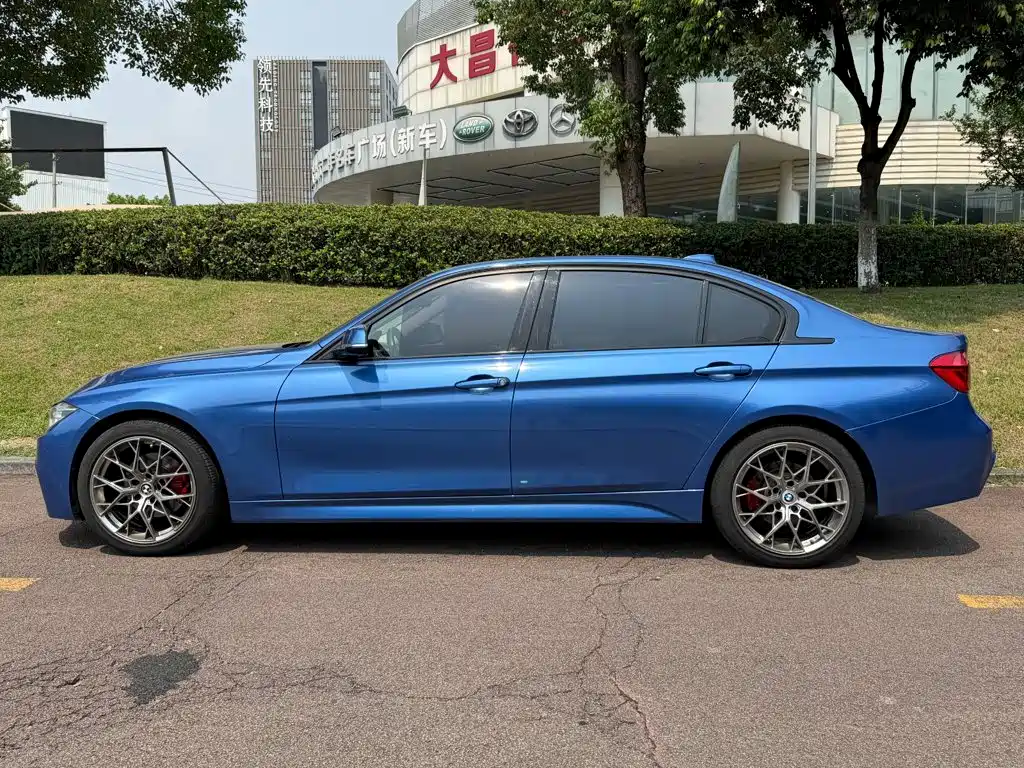 BMW 3 Series — миниатюра 3