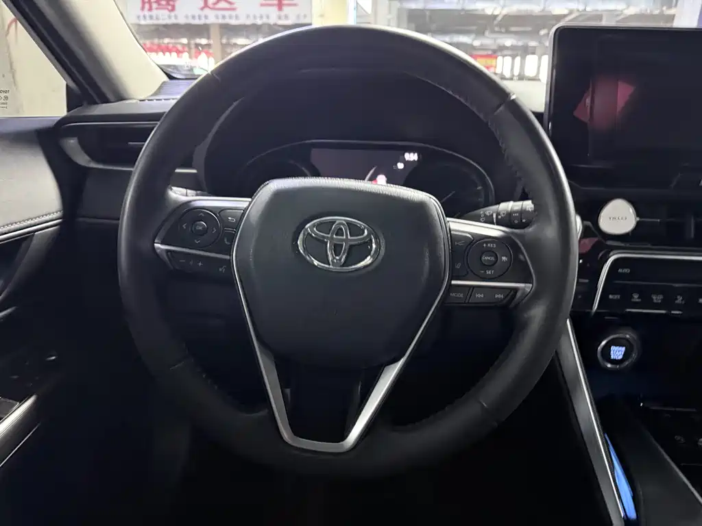 TOYOTA LING FANG HARRIER