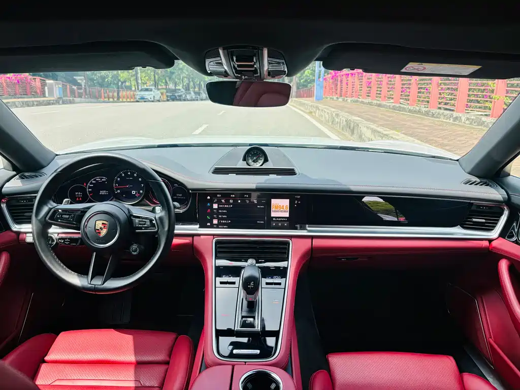 Porsche Panamera — миниатюра 11