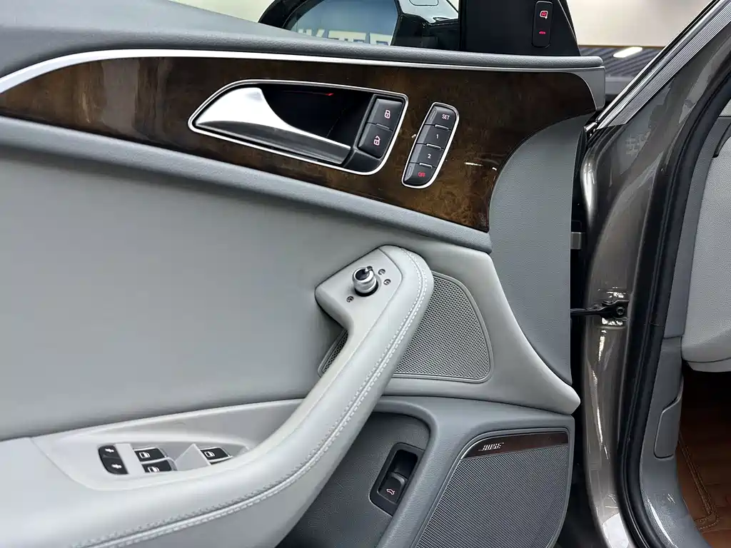 Audi A6L — миниатюра 10