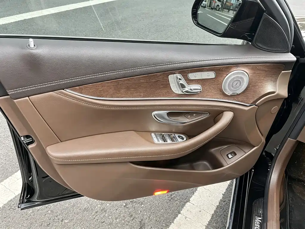 Mercedes-Benz E-Class E 2023 E 300 L Luxury