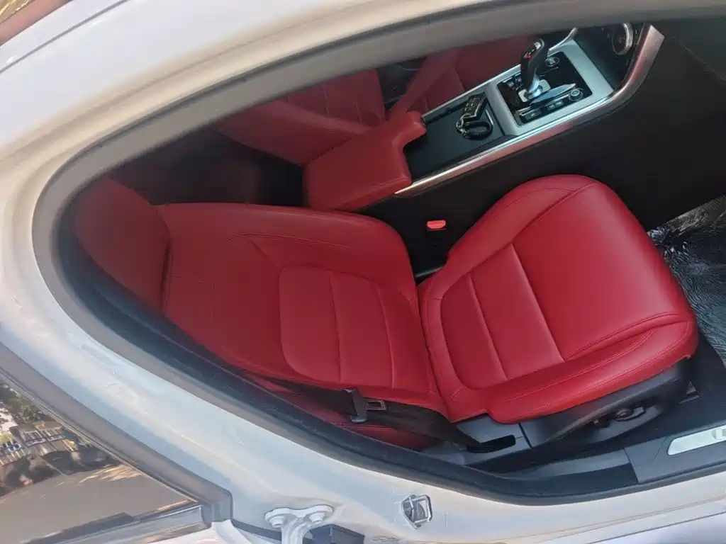 Jaguar XEL — миниатюра 20