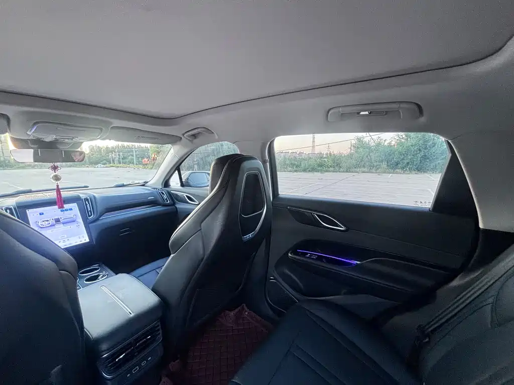 Hongqi Hongqi HS3 — миниатюра 16