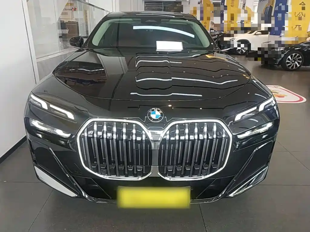BMW 7 Series 7 2023 735Li M Sport