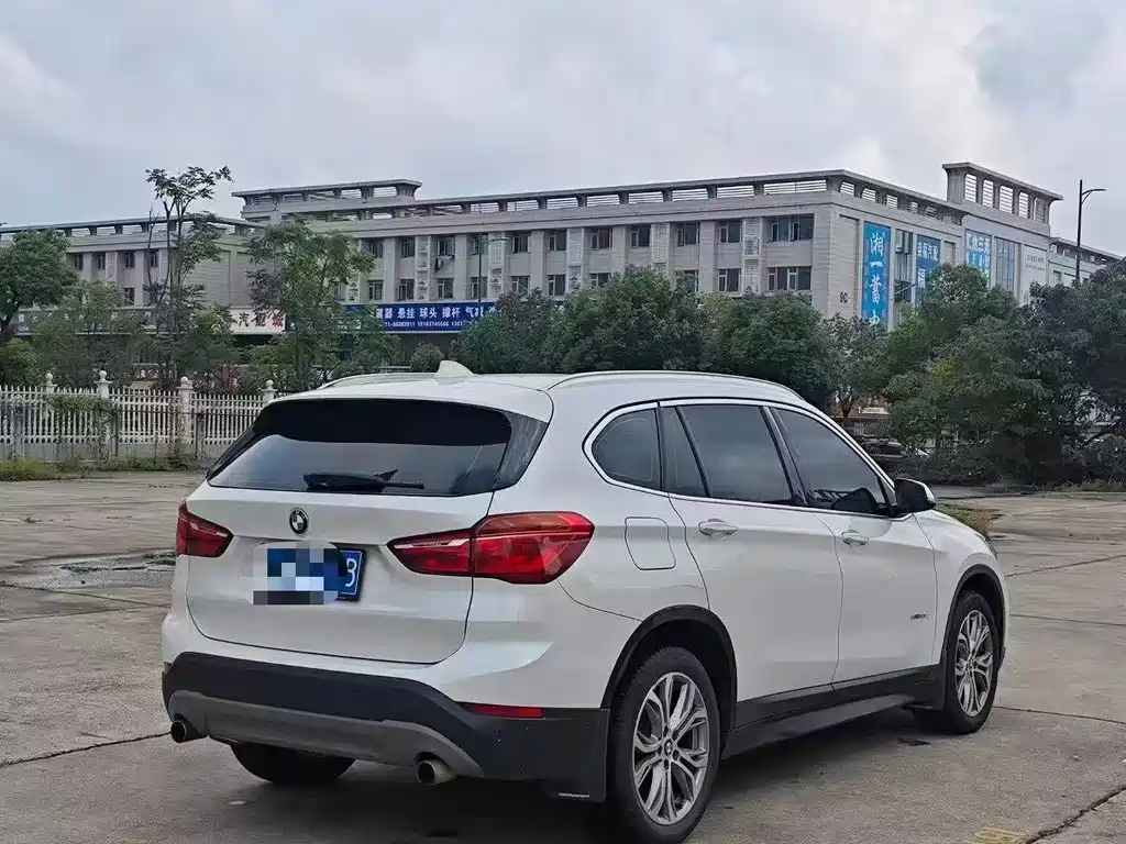 BMW X1 — миниатюра 9