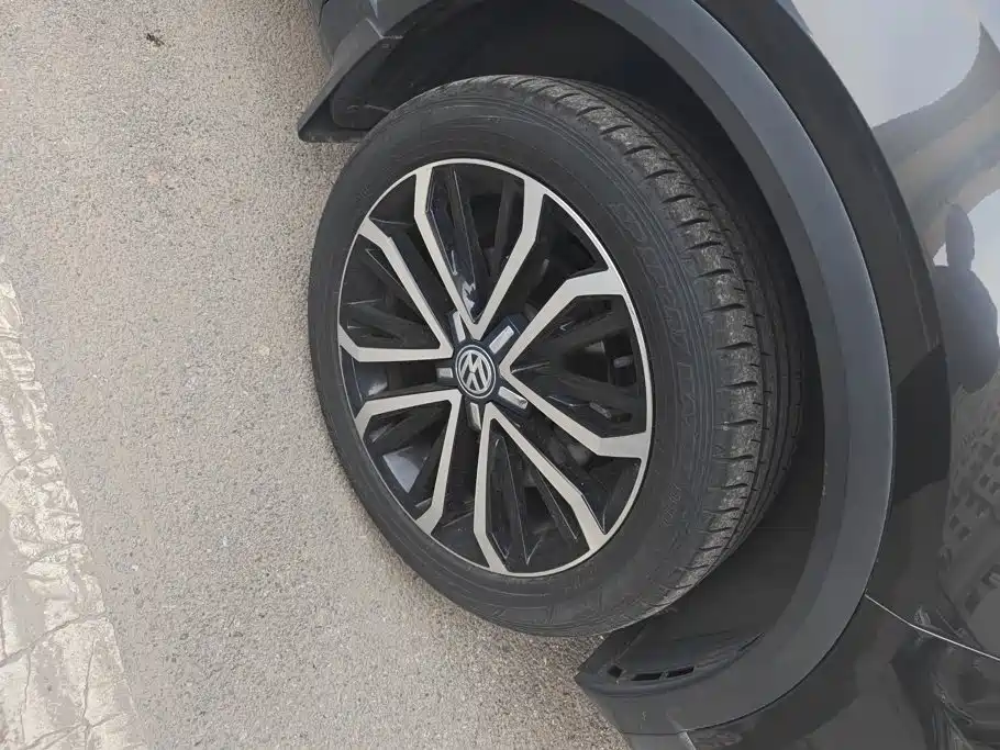 Volkswagen T-Roc — миниатюра 6