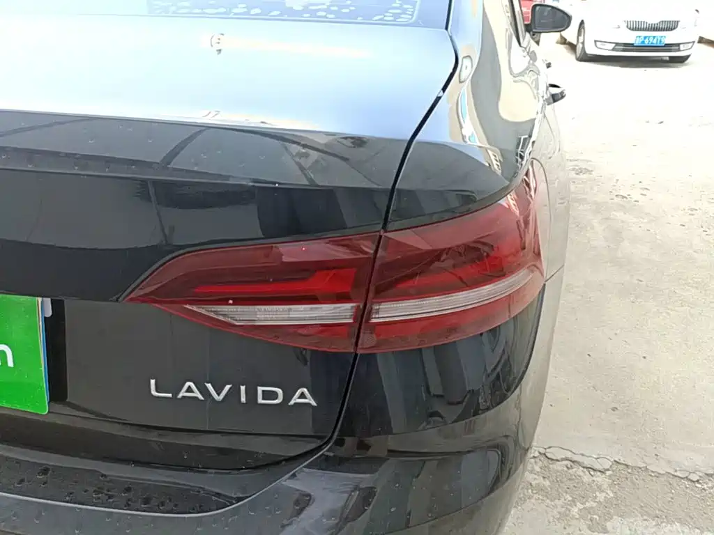 Volkswagen Lavida — миниатюра 8