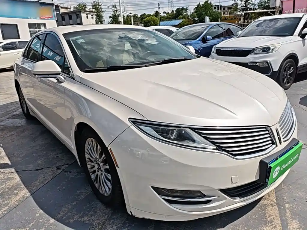 Lincoln MKZ — миниатюра 4