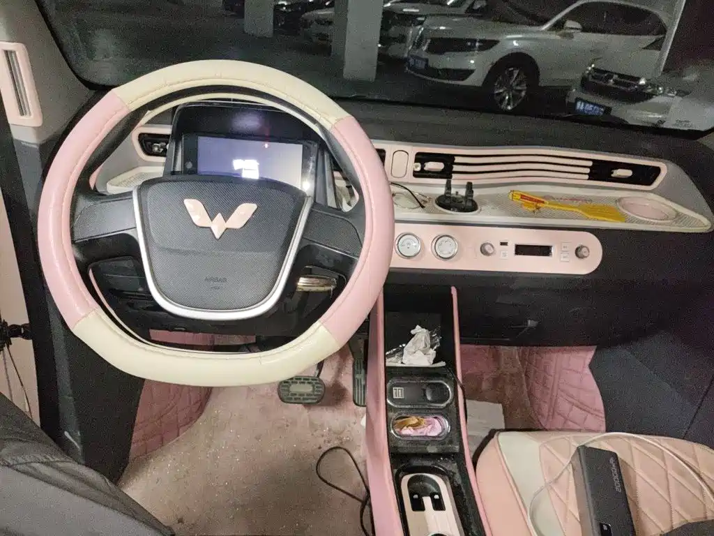 Wuling MINIEV — миниатюра 5