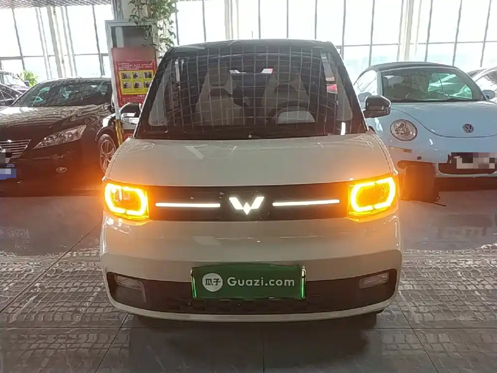 Wuling MINIEV — миниатюра 3