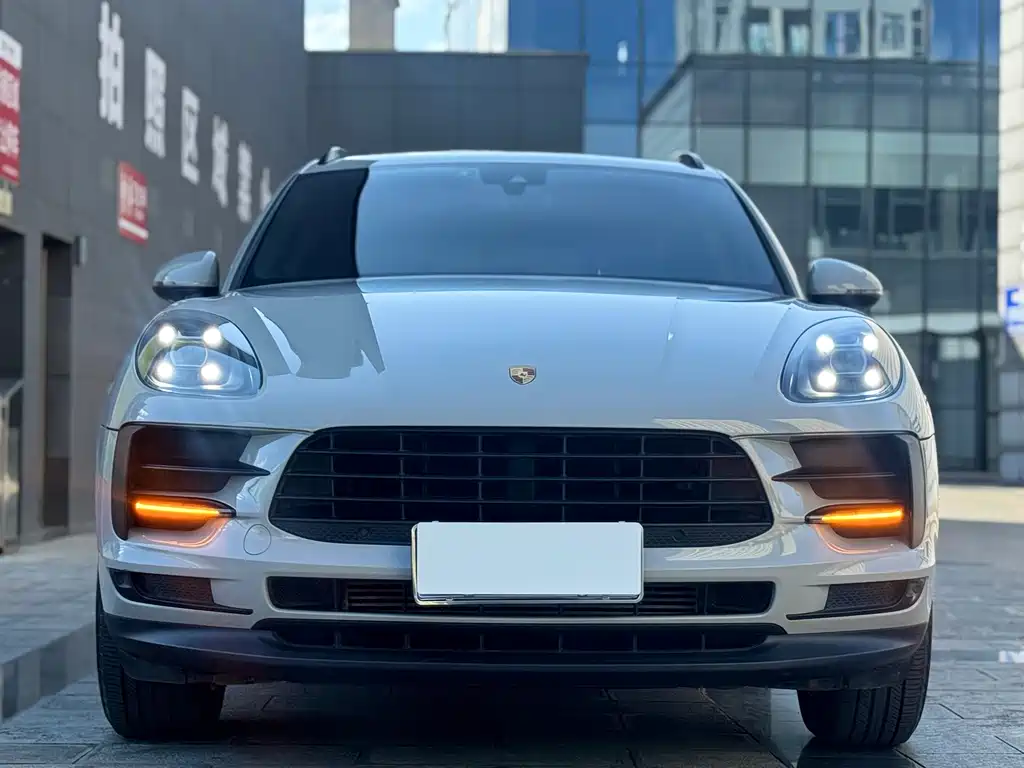 Porsche Macan — миниатюра 19
