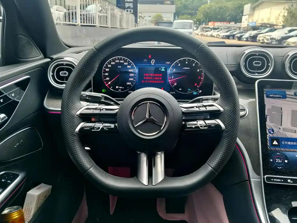 Mercedes-Benz C-Class — миниатюра 12