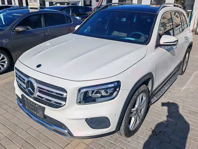 mercedes-benz glb