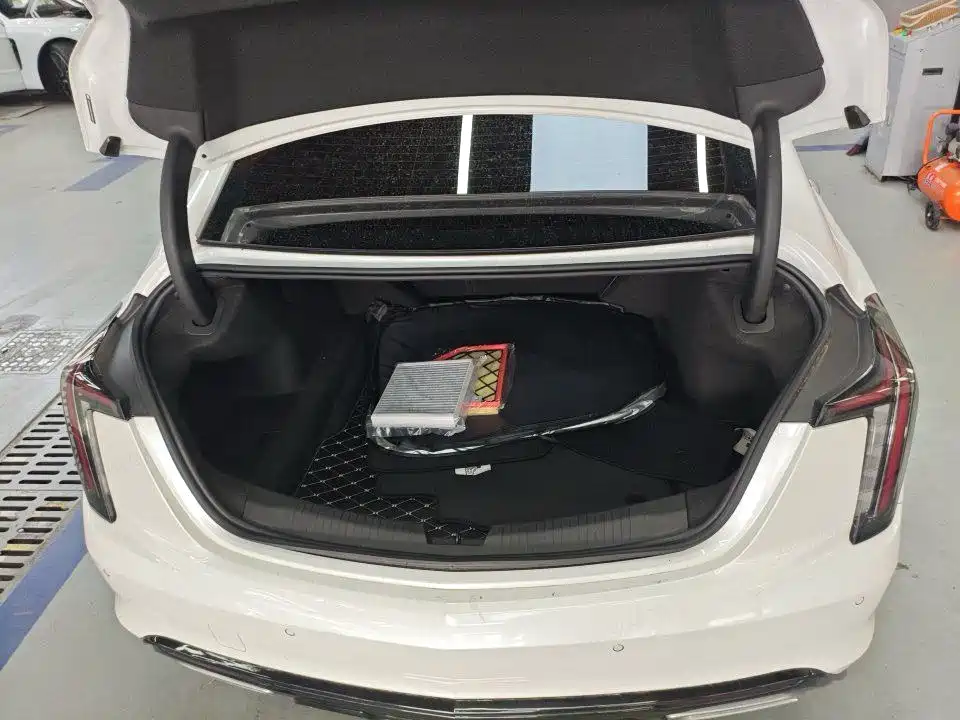 Cadillac CT5 — миниатюра 10