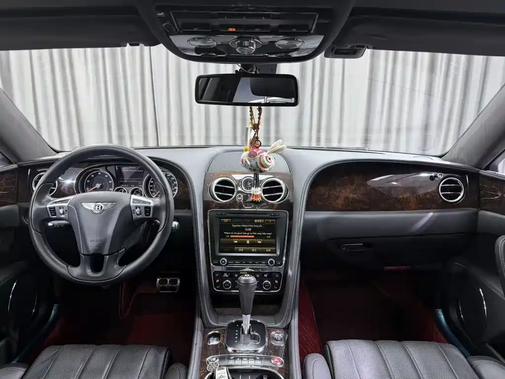 Bentley Flying Spur 2016 4.0T V8 Standard