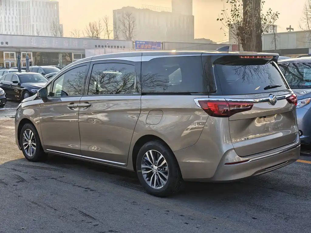Buick GL8 2023 ES Comfort