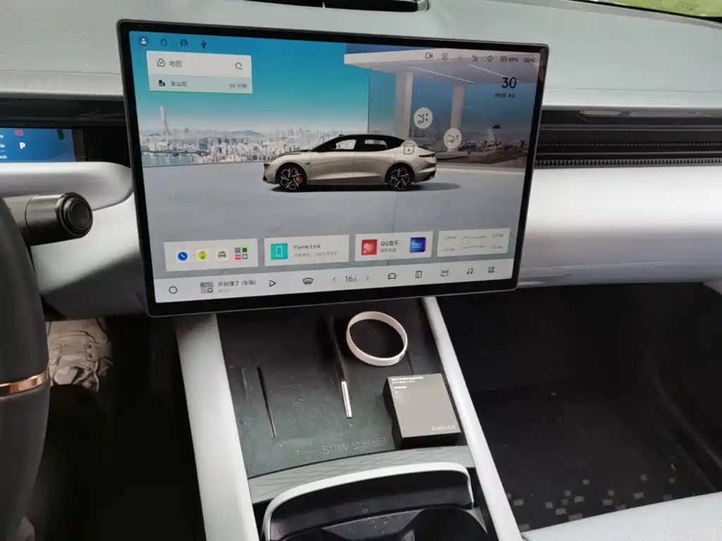 Lynk & Co Z10 — миниатюра 20