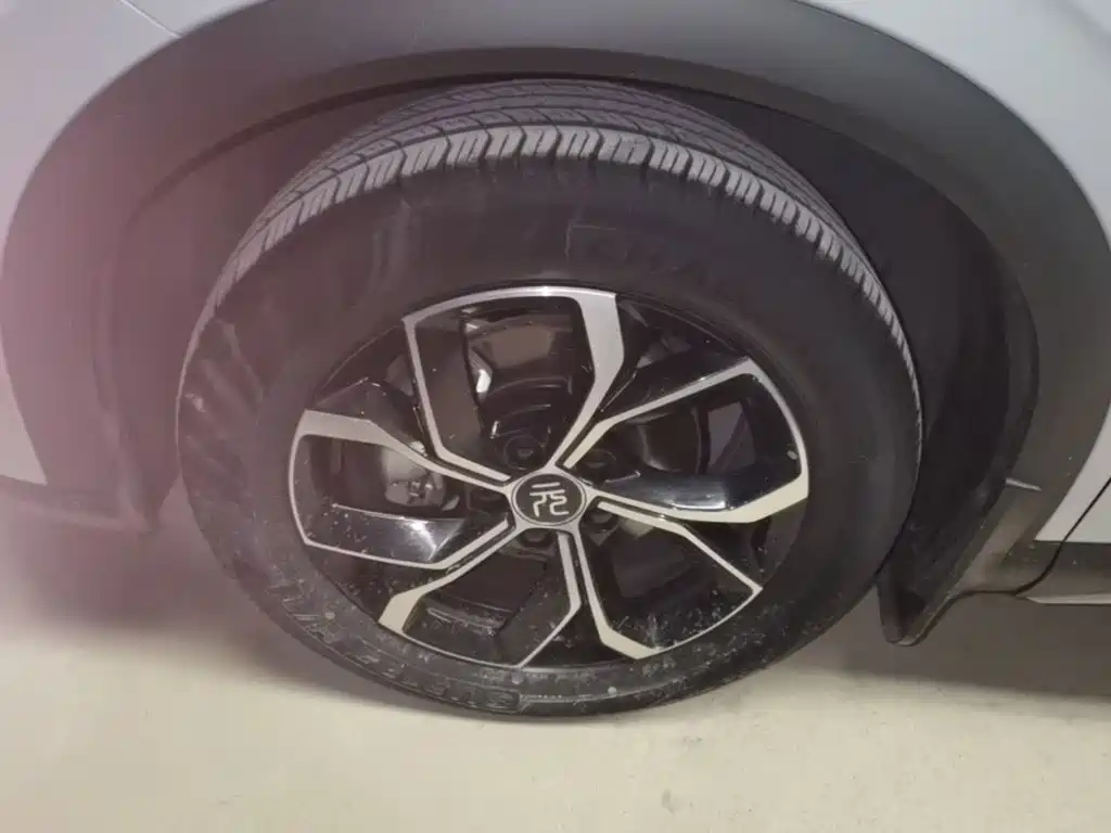 BYD Yuan Plus — миниатюра 23