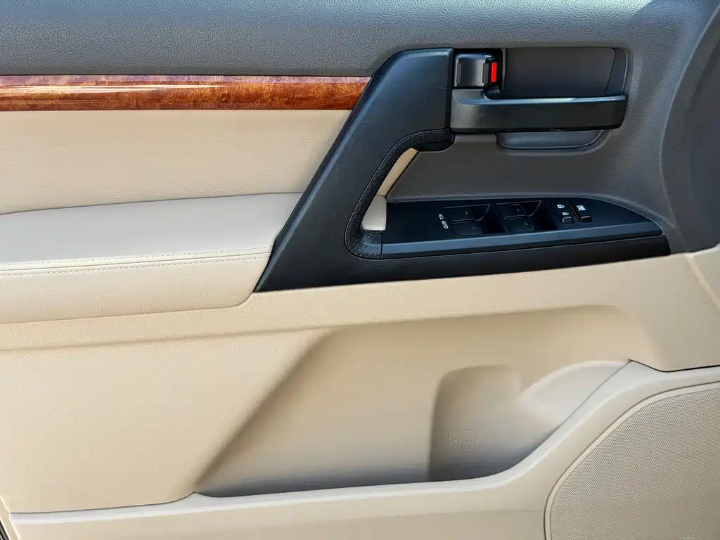 Toyota Land Cruiser — миниатюра 15