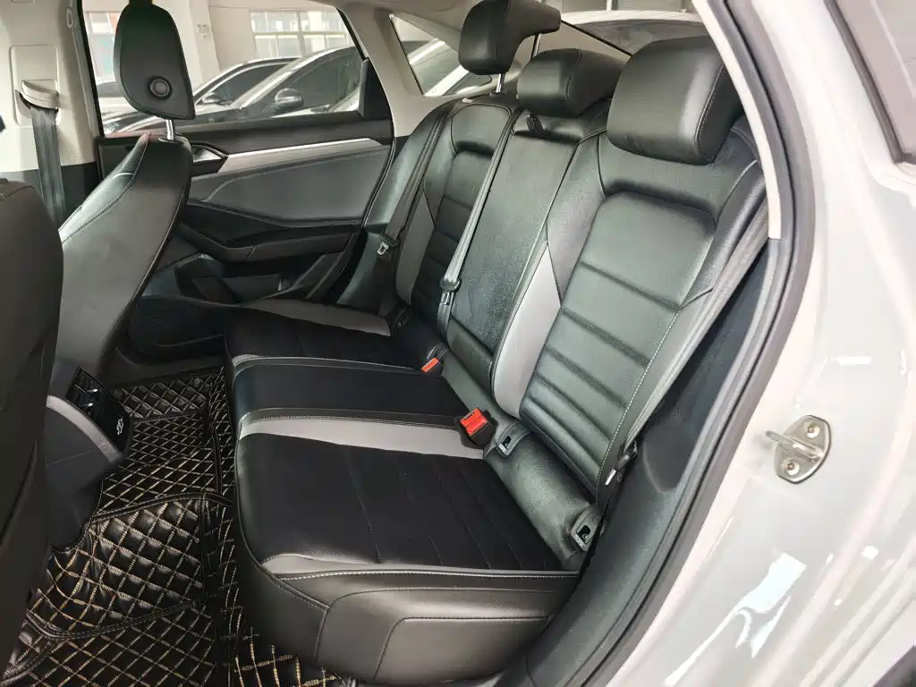 Volkswagen Sagitar — миниатюра 17
