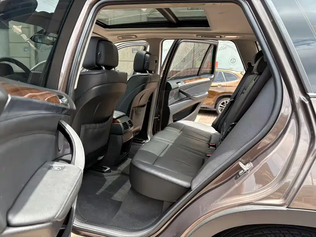 BMW X5 (Import) — миниатюра 7