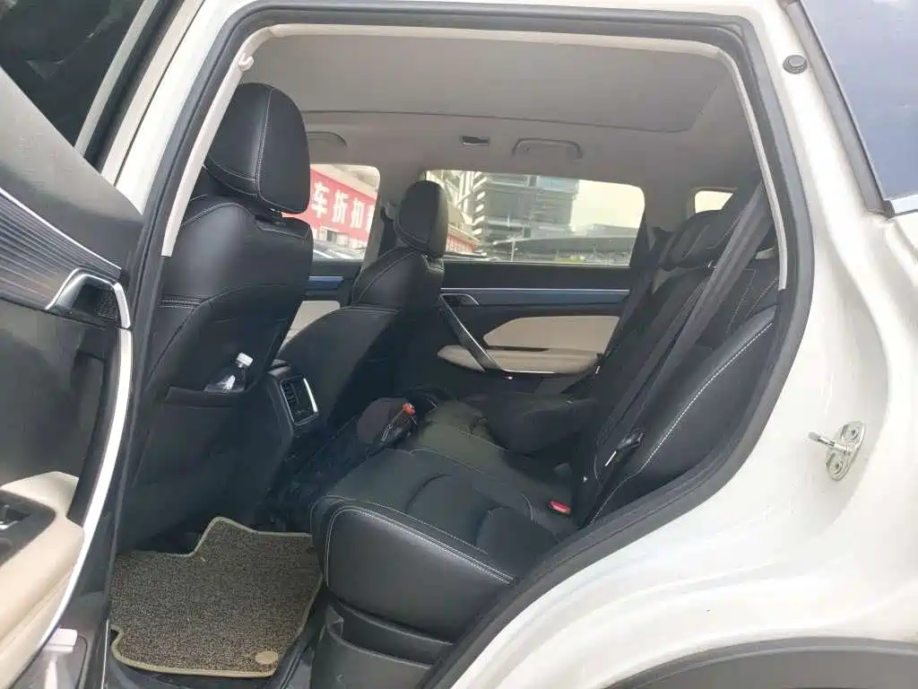 Geely Boyue — миниатюра 7
