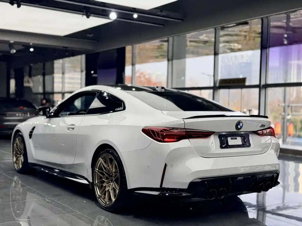 BMW M4 2024 M4 M xDrive