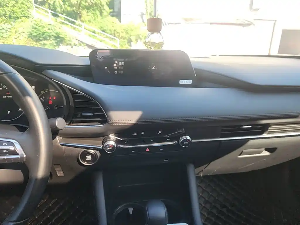 Mazda 3 Axela — миниатюра 13