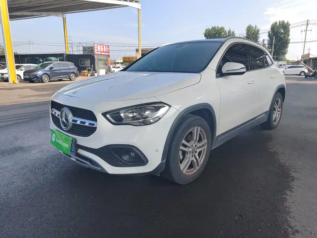 Mercedes-Benz GLA
