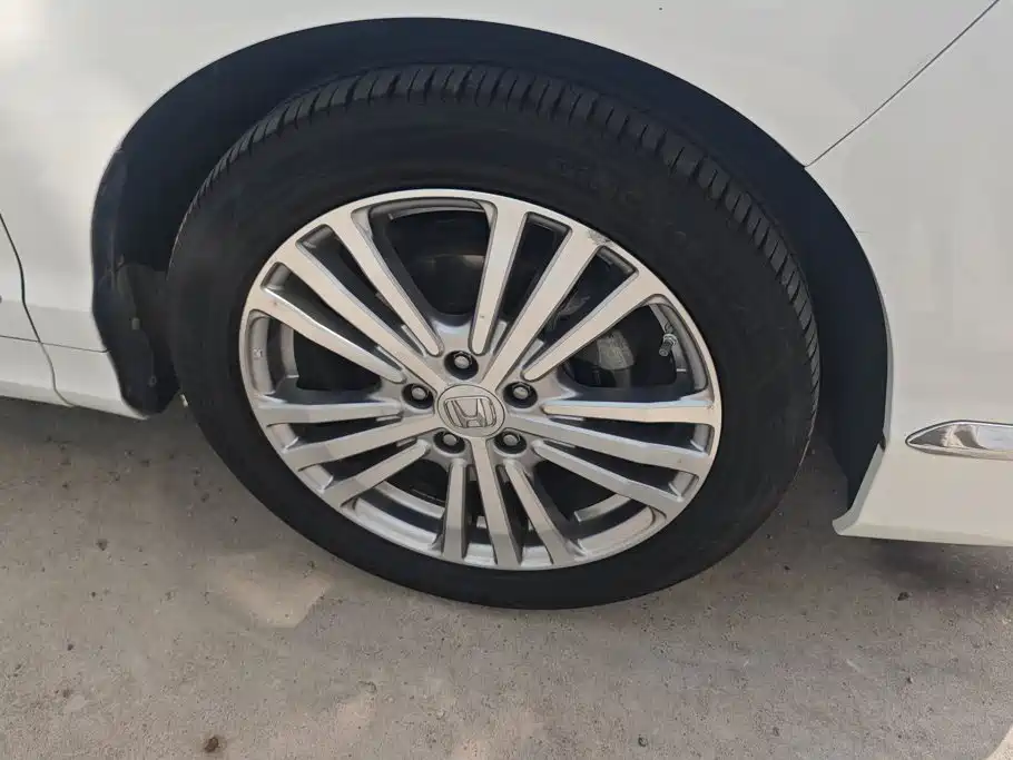 Honda Elysion — миниатюра 6
