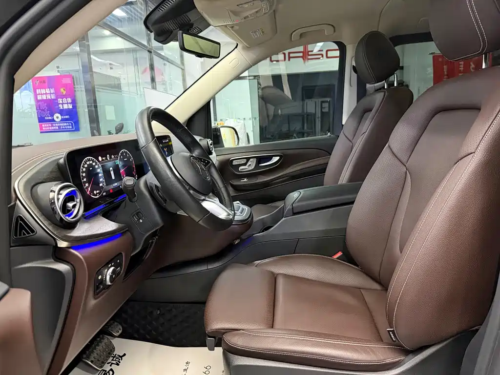 MERCEDES-BENZ V CLASS