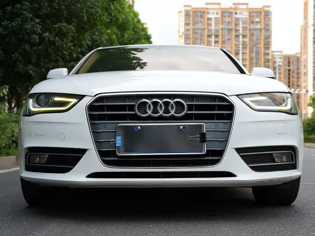 Audi A4L 2015 35 TFSI AT Comfort