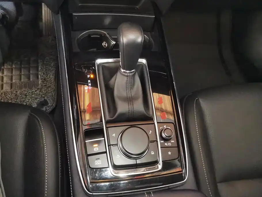Mazda CX-30 — миниатюра 16